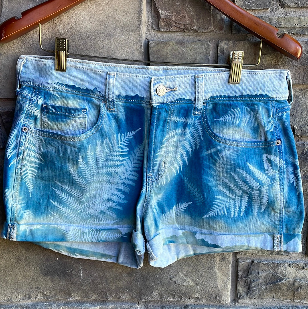Old Navy boyfriend shorts: Size 8