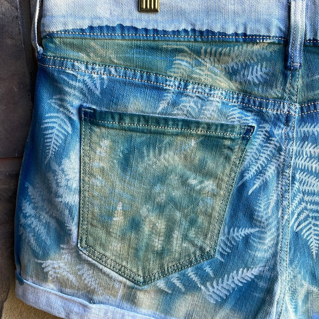 Old Navy boyfriend shorts: Size 8