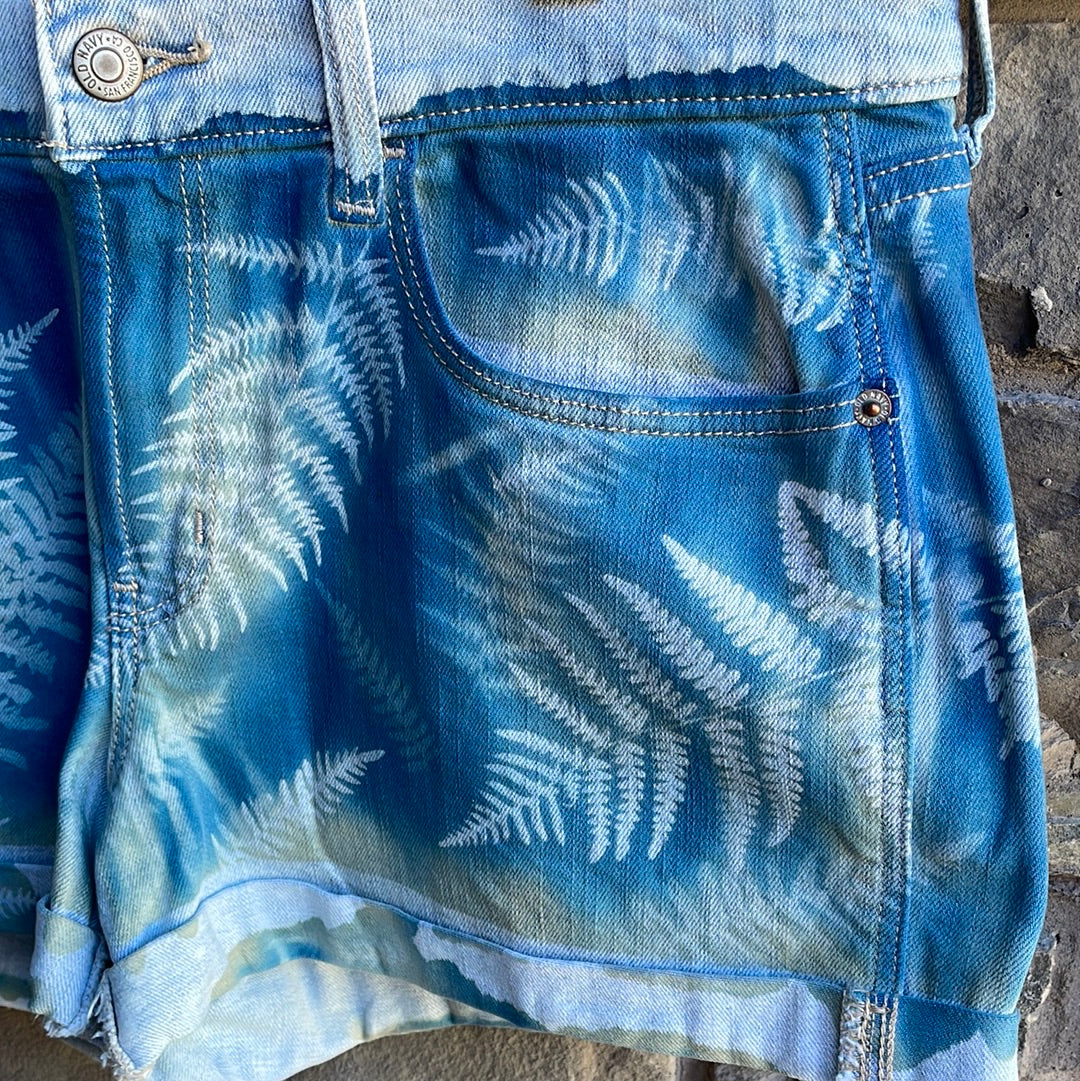 Old Navy boyfriend shorts: Size 8
